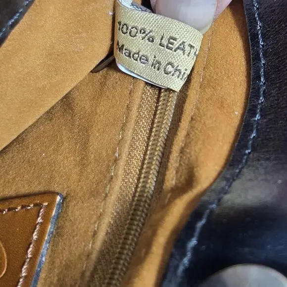 Patricia Nash Leather Crossbody Bag Floral Newspaper Print Buckle Front Zip - Picture 7 of 13